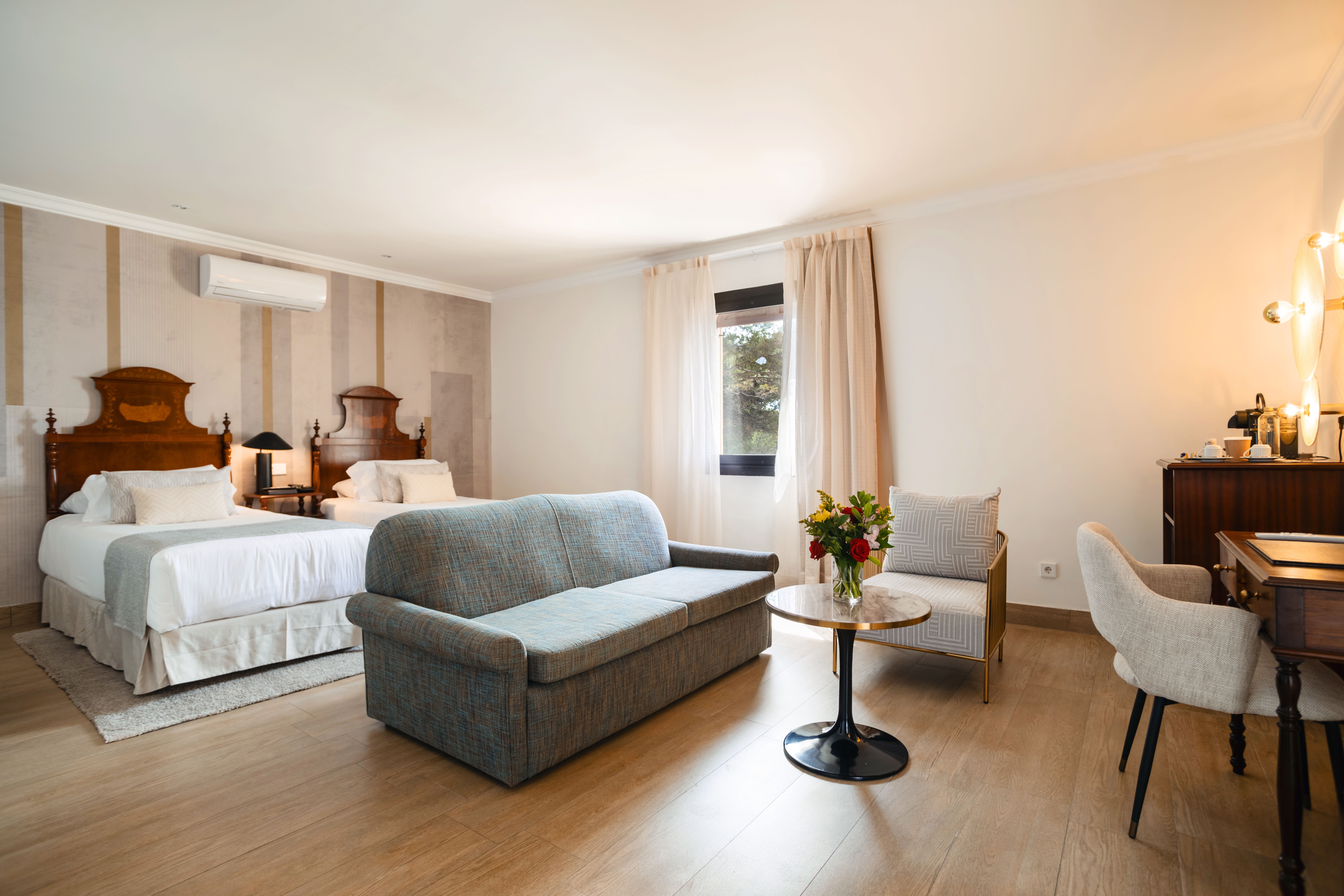 SECRETS MALLORCA VILLAMIL RESORT AN-guestroom-PC Junior Suite Frontal Sea Vi.jpg