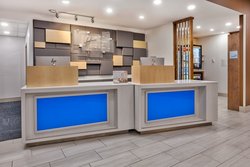  - Holiday Inn Express & Suites Milan - I-80 & I-90, Exit 118