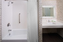  - Holiday Inn Monticello Charlottesville - I-64, Exit 120