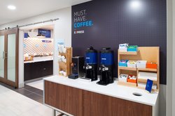  - Holiday Inn Express & Suites North Santa Rosa