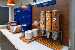  - Holiday Inn Express & Suites North Santa Rosa