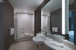  - SpringHill Suites by Marriott Downtown Waco - I-35, Exit 335B