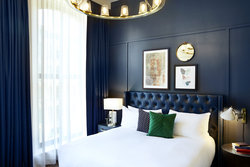  - Grady Hotel Downtown Louisville - I-64, Exit 4