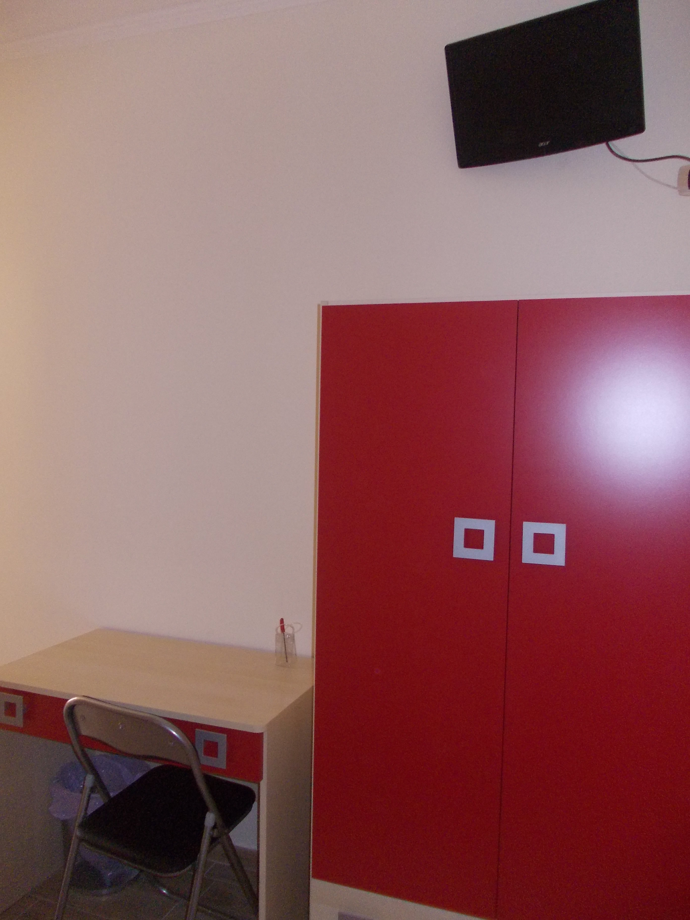 BB TERESA MASSELLI - SAN SEVERO-guestroom-GUEST BB ROOM WORK DESK.jpg