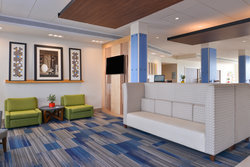  - Holiday Inn Express & Suites Wildwood - I-75, Exit 329
