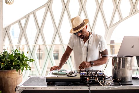 VIRGIN HOTELS DALLAS - Photo 75