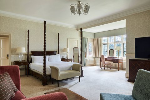HANBURY MANOR MARRIOTT HOTEL - Photo 10