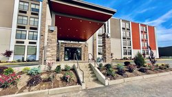  - Holiday Inn Express & Suites Fall River