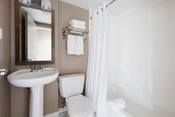  - 2500 Penn Hotel by Placemakr Georgetown DC