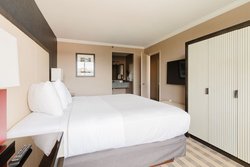 - 2500 Penn Hotel by Placemakr Georgetown DC