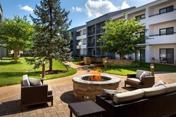  - Courtyard by Marriott Hotel Herndon