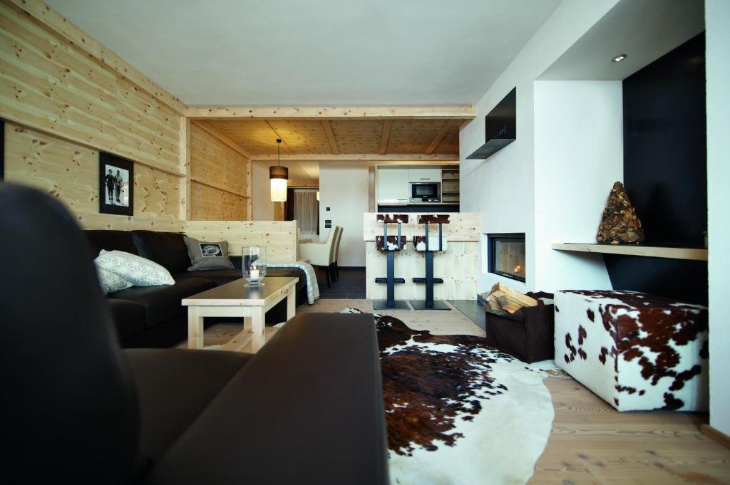 LAGACIO HOTEL MOUNTAIN RESIDENCE-guestroom-GUEST ROOM LIVING AREA.jpg