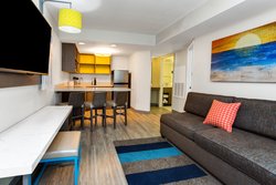  - Holiday Inn Resort Orlando Suites Waterpark - I-4, Exit 67