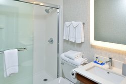  - Holiday Inn Express & Suites North Santa Rosa