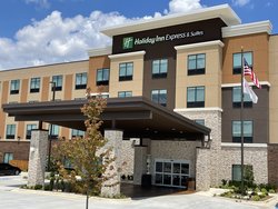  - Holiday Inn Express & Suites Airport Fort Smith