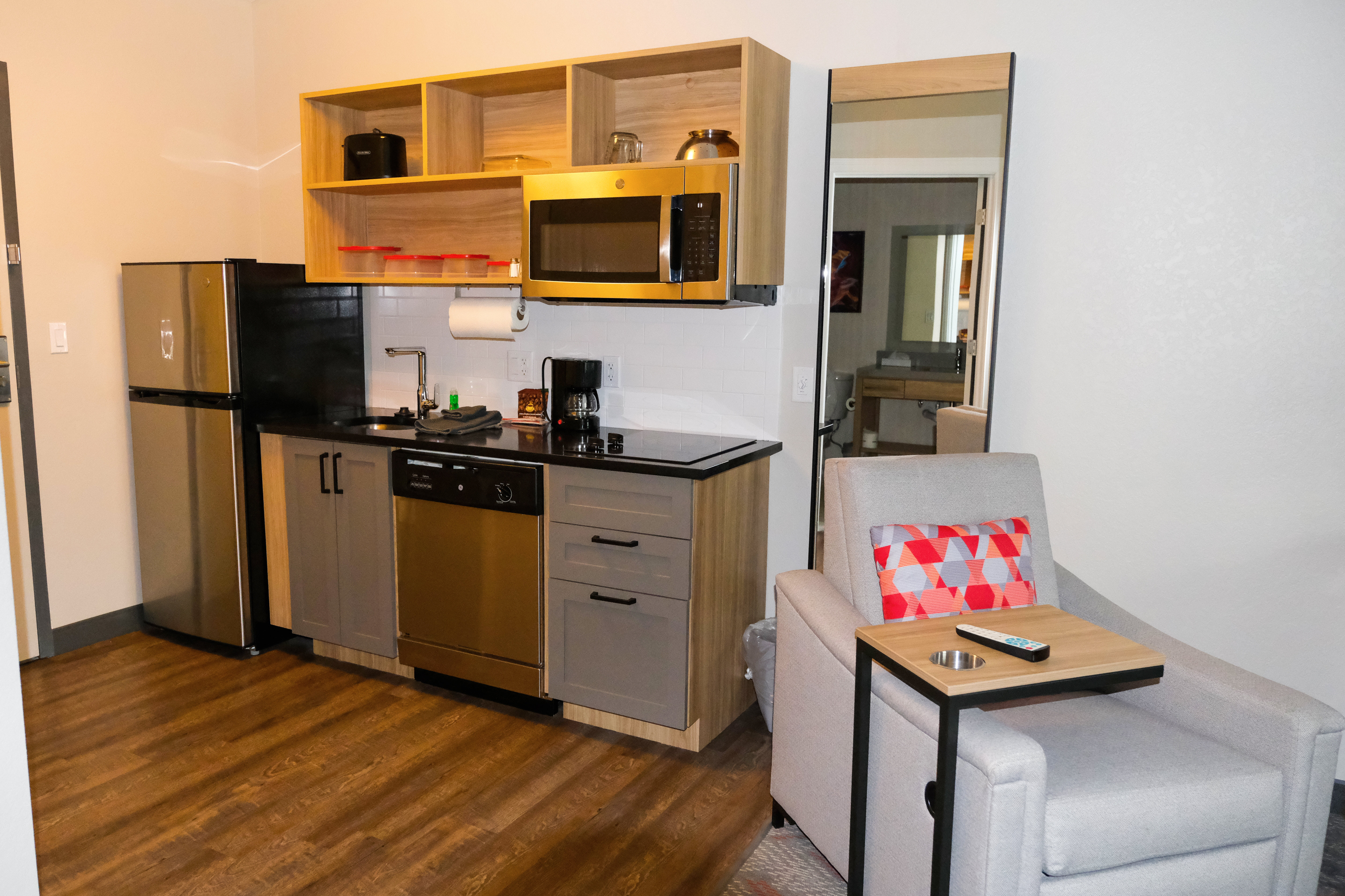 CANDLEWOOD STES OCALA I-75 BY IHG-guestroom-Guest Room.jpg