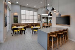  - Fairfield Inn & Suites by Marriott Vista Area Columbia