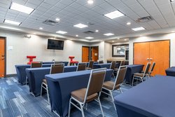  - Holiday Inn Express & Suites Ironton