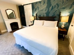  - Whitlock Inn Lenox