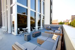  - Holiday Inn Downtown Louisville - I-65, Exit 136C