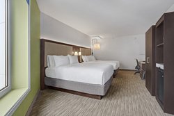  - Holiday Inn Express Bushwick Brooklyn New York