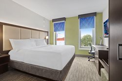  - Holiday Inn Express Bushwick Brooklyn New York