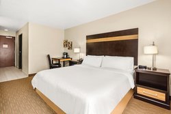  - Holiday Inn Express Gladstone