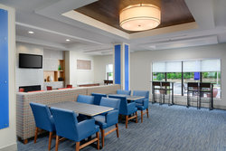  - Holiday Inn Express & Suites Tullahoma