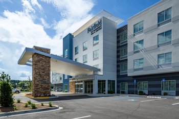 Fairfield Inn & Suites by Marriott Savannah I-95 North