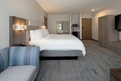  - Holiday Inn Express & Suites Valencia - I-5, Exit 170