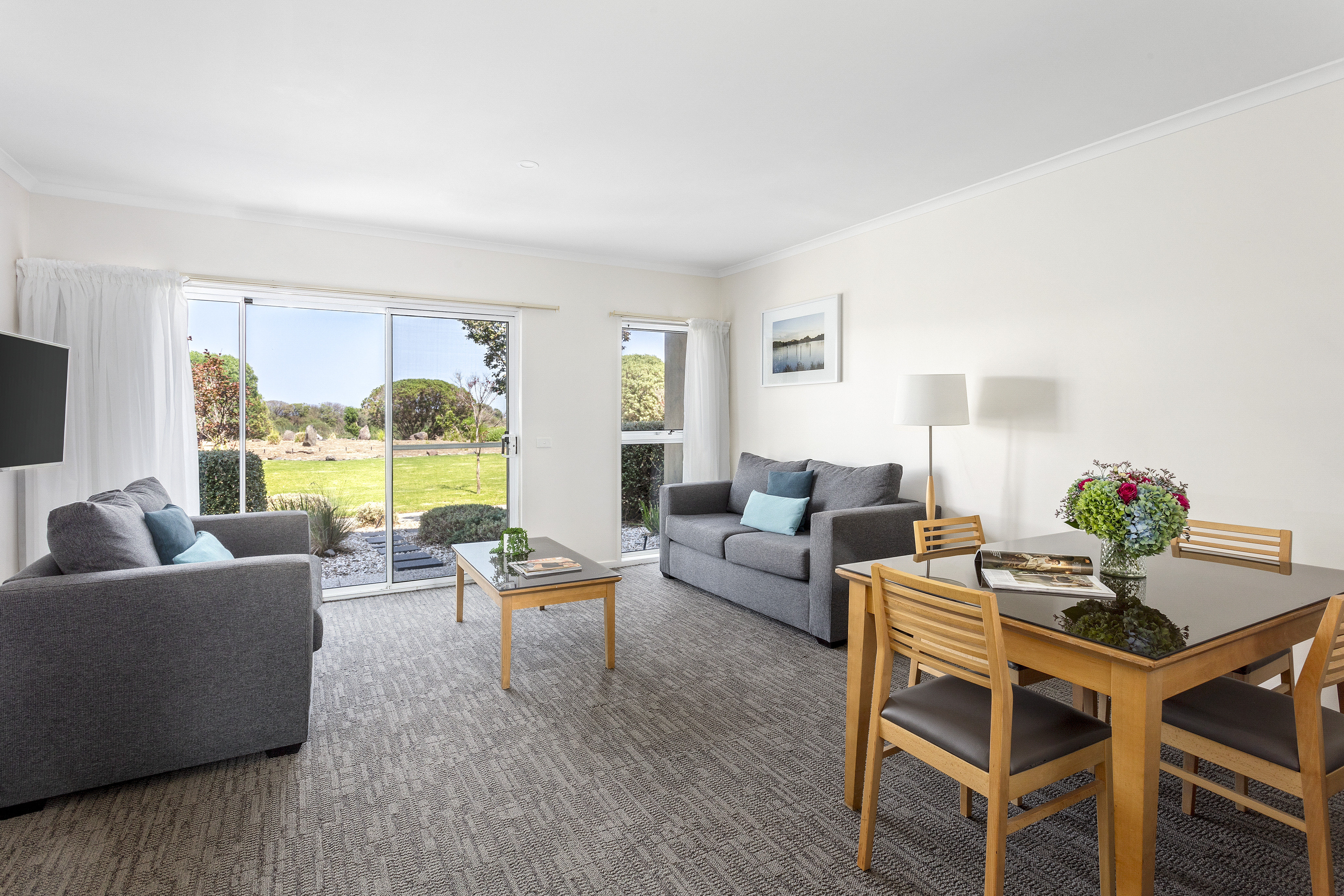 QUEST WILLIAMSTOWN NORTH-guestroom-One Bedroom Apartment.jpg
