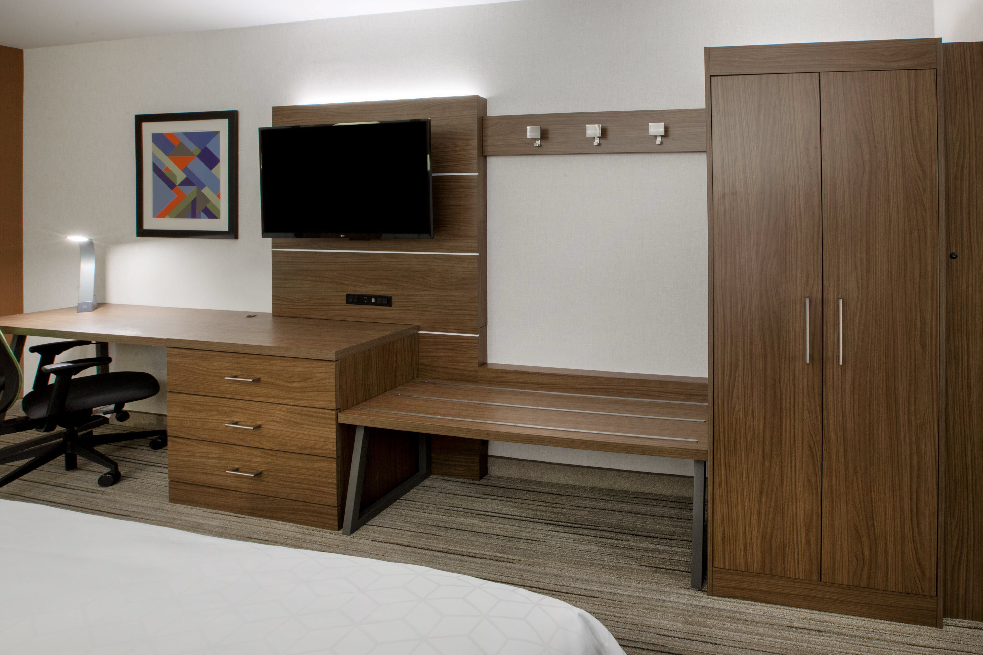 Sleeping room TV and work station
