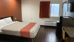  - Relax Inn Franklin - I-65, Exit 90