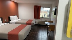  - Relax Inn Franklin - I-65, Exit 90