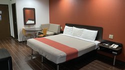  - Relax Inn Franklin - I-65, Exit 90