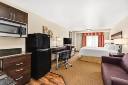  - Holiday Inn Express Gladstone