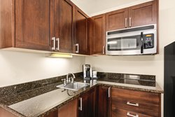  - Holiday Inn Express Gladstone