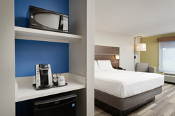  - Holiday Inn Express & Suites Tullahoma
