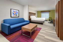  - Holiday Inn Express & Suites Tullahoma