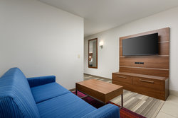  - Holiday Inn Express & Suites Tullahoma