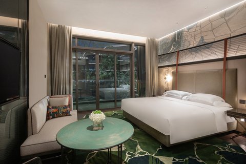 HOTEL INDIGO GARDEN EXPO - Photo 13