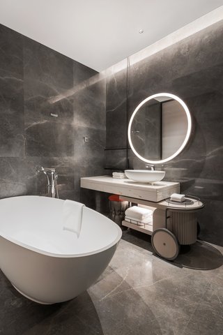 HOTEL INDIGO GARDEN EXPO - Photo 39