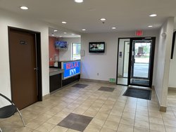  - Relax Inn Franklin - I-65, Exit 90