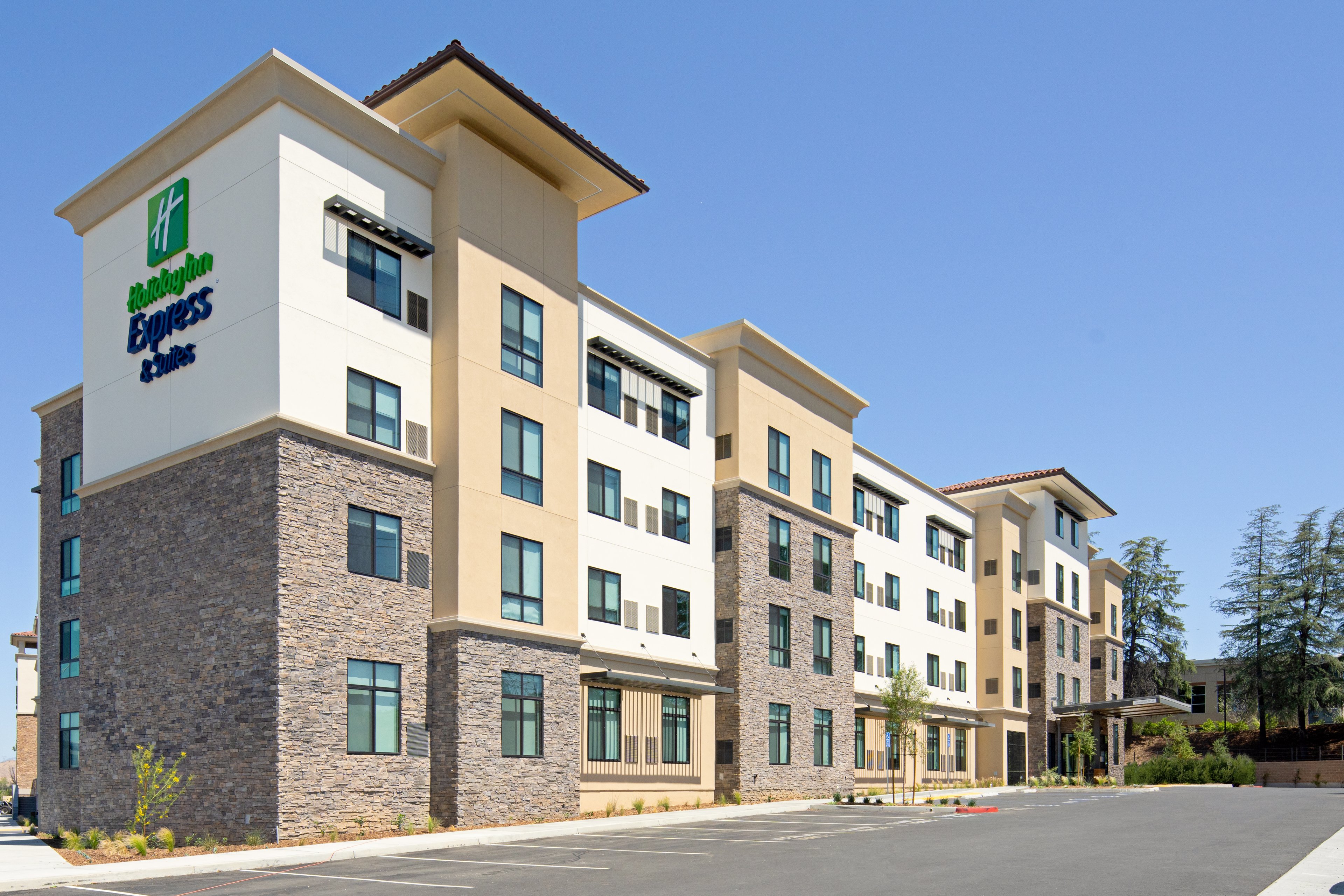 HOLIDAY INN EXP STES VALENCIA BY IH-guestroom-Welcome to Holiday Inn Express & Suites Valencia near Six Flags! .jpg