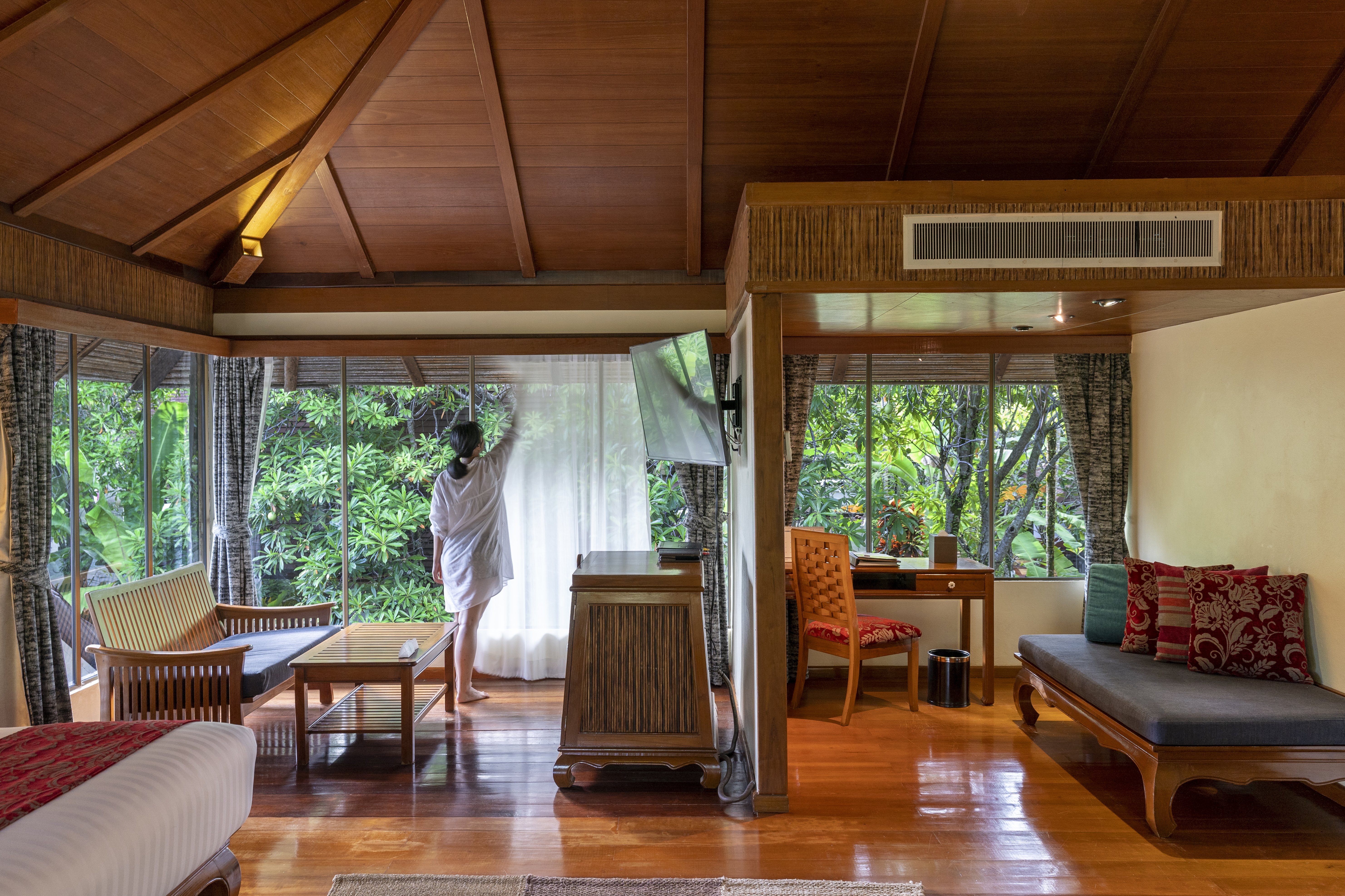 CENTARA KOH CHANG TROPICANA-guestroom-06 Junior Suite Garden View 4.jpg