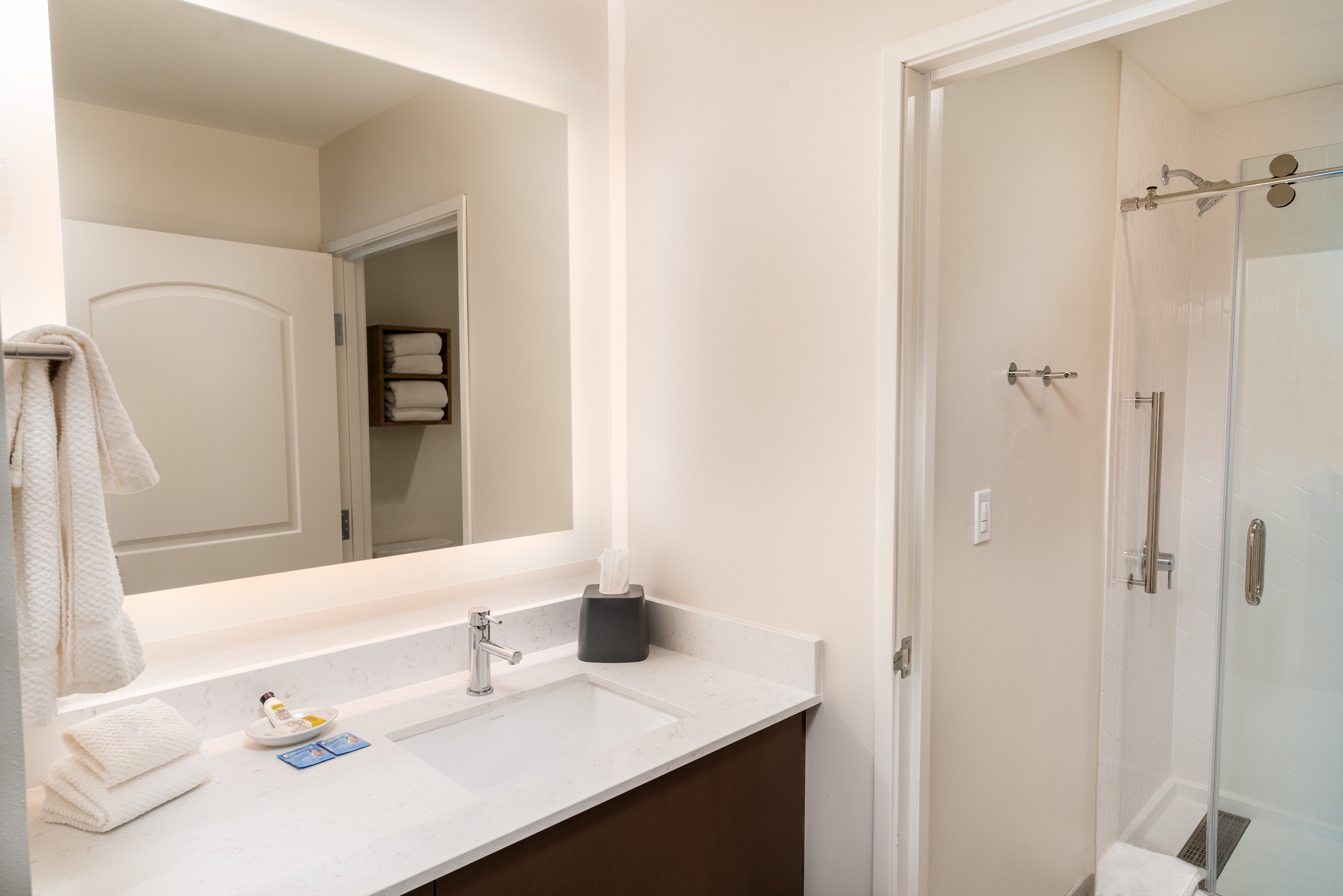 STAYBRIDGE STES TEMECULA WINE COUNT-guestroom-Guest Bathroom.jpg