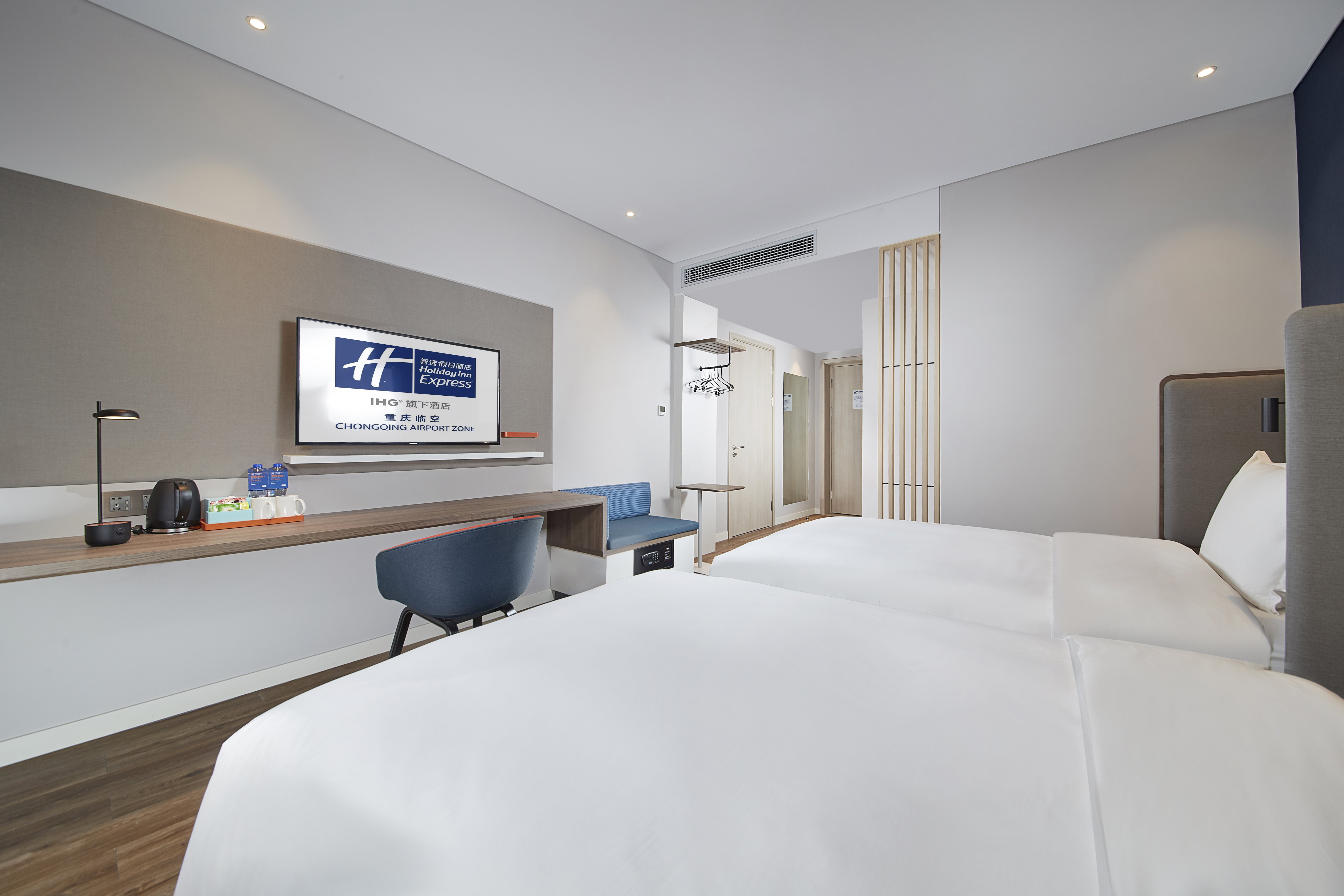 HOLIDAY INN EXP AIRPORT ZONE BY IHG-guestroom-Guest Room.jpg