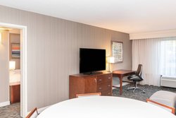  - Courtyard by Marriott Hotel Bloomington