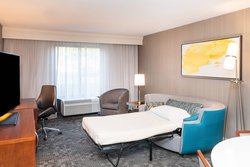  - Courtyard by Marriott Hotel Bloomington