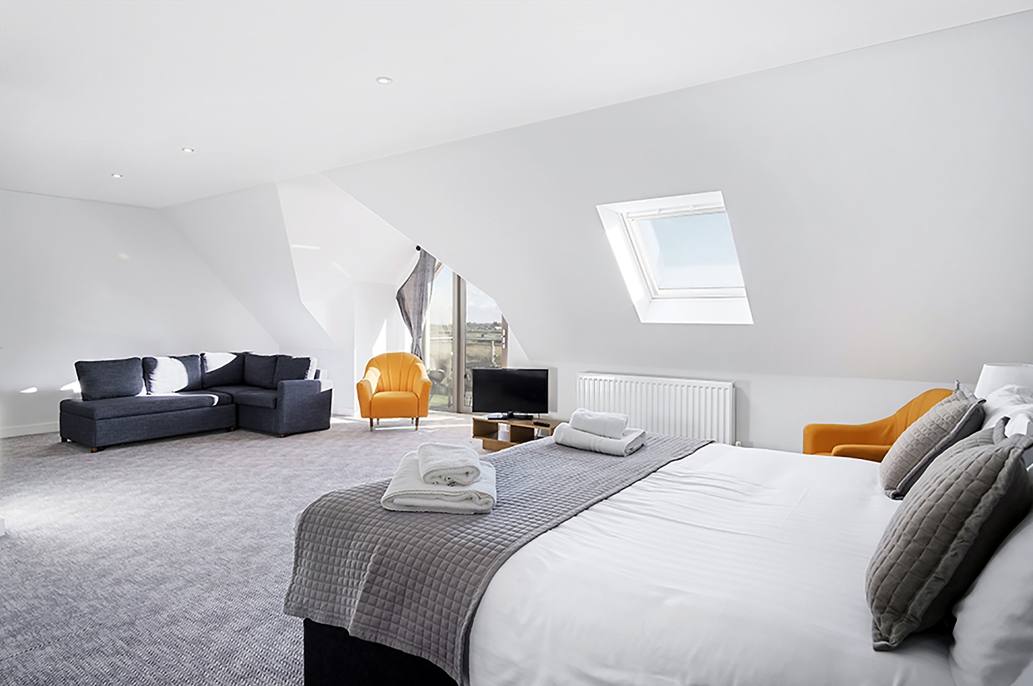 COTSWOLDS HOTEL AND SPA-guestroom-Junior Suite Golf View.jpg